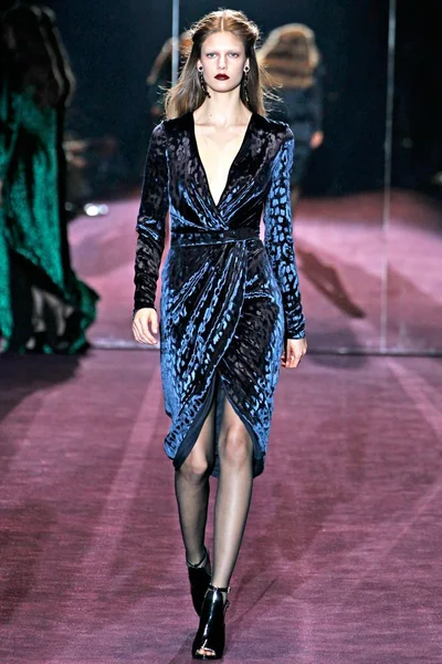Look 37